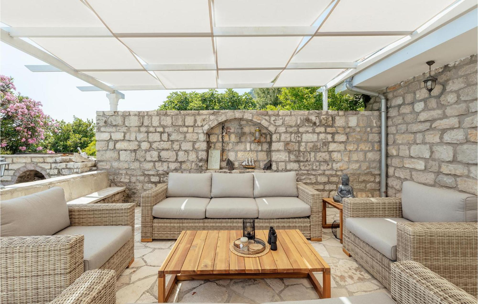 Amazing Home In Herceg Novi With House Sea View Esterno foto